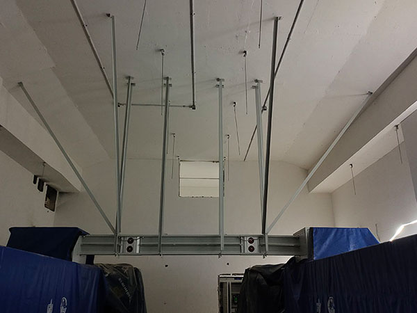 母線(xiàn)現(xiàn)場(chǎng)照片