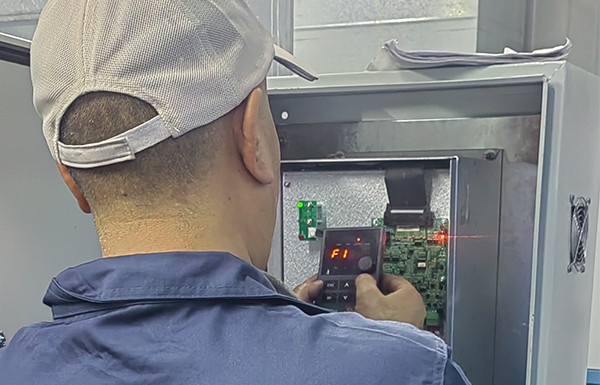 生產(chǎn)控制柜、水阻柜企業(yè)，維護(hù)、維修