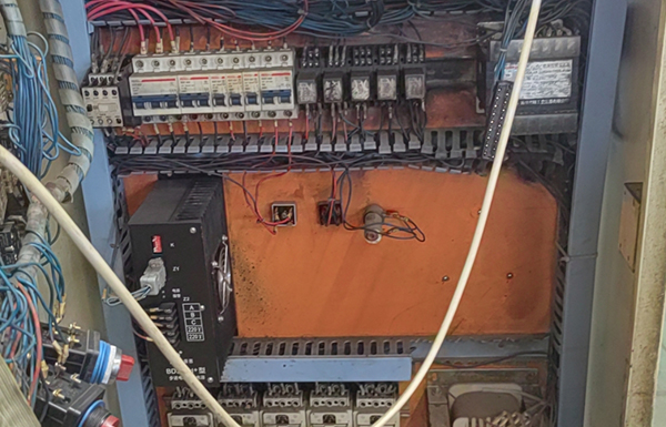 生產(chǎn)控制柜、水阻柜企業(yè)，維護、維修