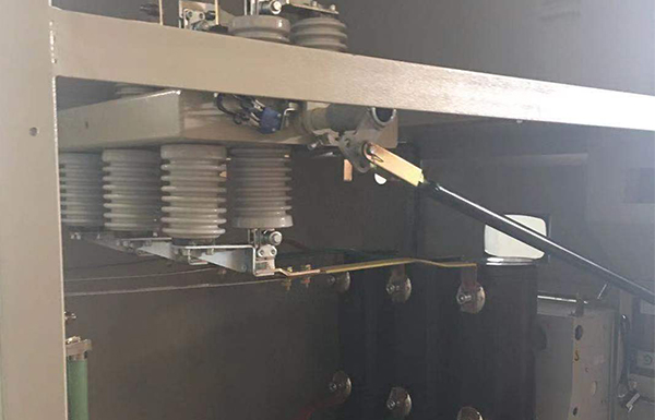 生產(chǎn)控制柜、水阻柜企業(yè)，維護、維修